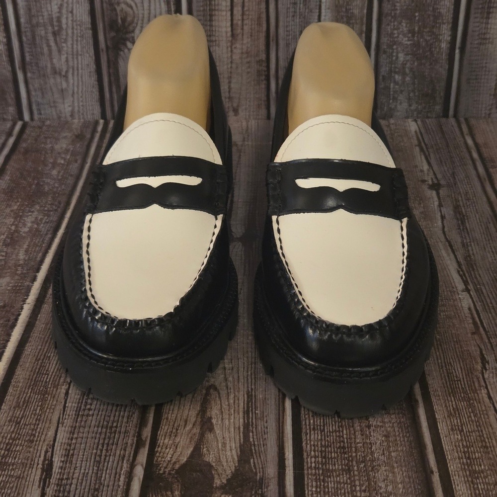 10 M Womens GH Bass Weejuns Whitney Super Lug Black White Leather Penny Loafers